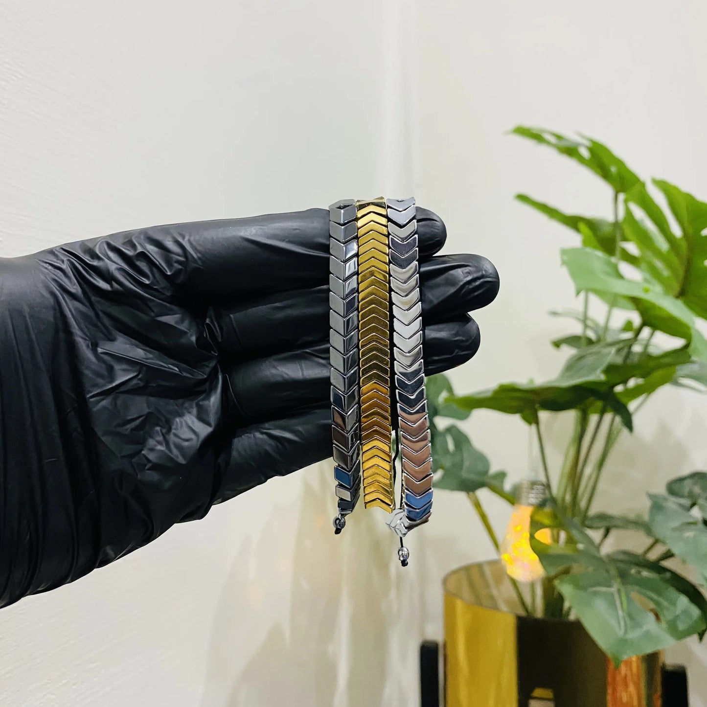 The Metallic Chevron Bracelet (Gold)