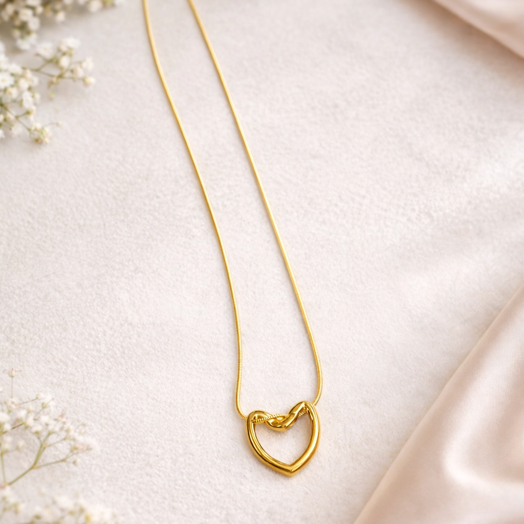 Heartfelt Hollow Pendant Necklace